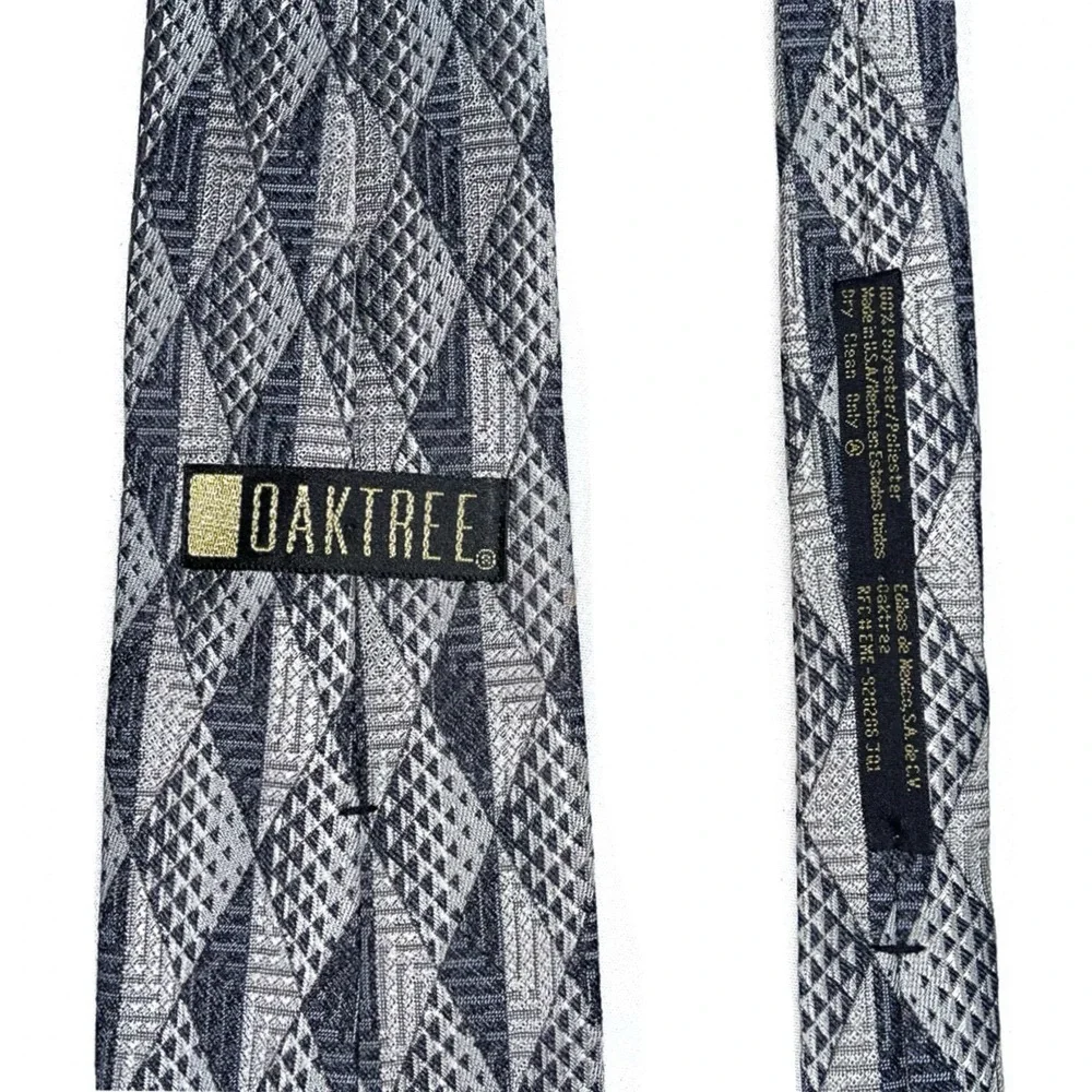 Oaktree Mens Neck Tie Black Silver Gray Geometric Diamond Pattern Woven Formal